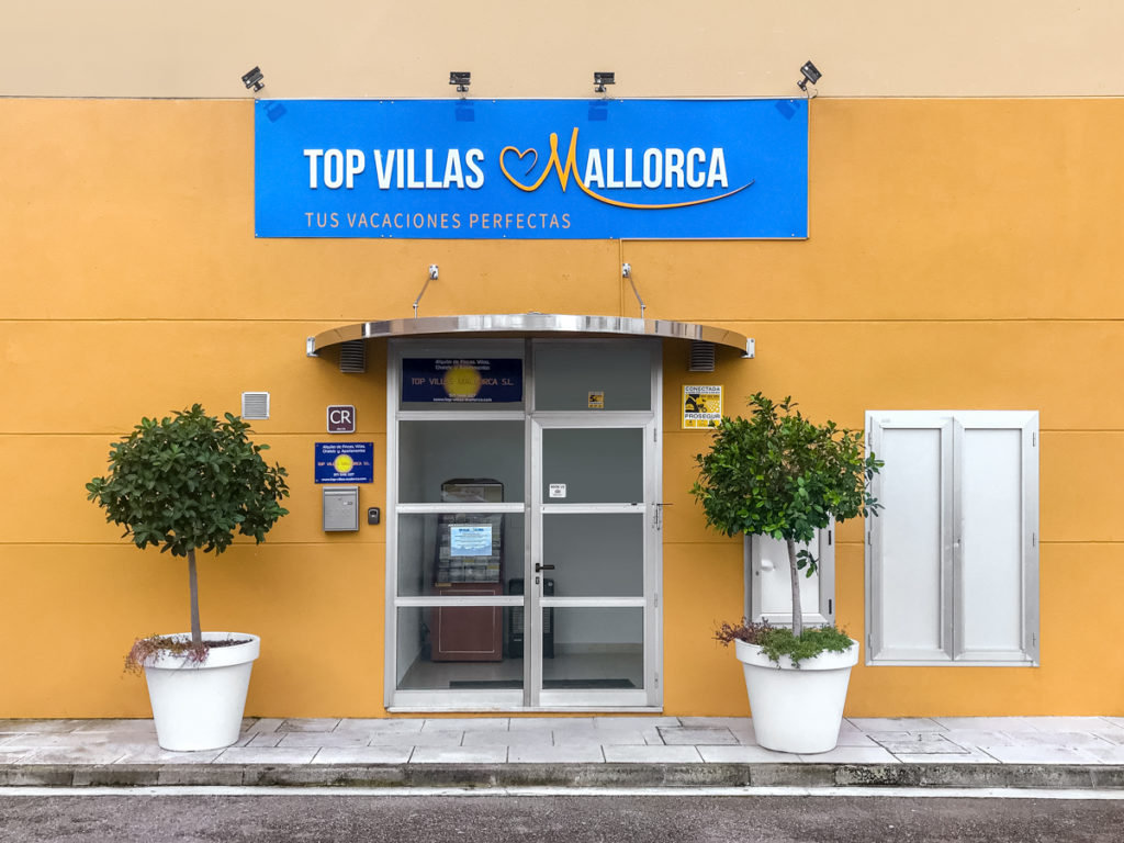 TopVillaExterior-1024x768 Neue Top Adresse für den Mallorca-Urlaub 2019: Porta Holiday hat nun rund 1.000 Fincas und Ferienhäuser